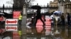 Противники Brexit перед будинком британського парламенту. Лондон, 12 березня 2019 року
