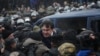 Саакашвилинин Киевдеги дүбүртү