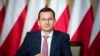 «Уряд захищає польських фермерів! Ми не відкриємо кордони для українського зерна! Ембарго залишається!», – Матеуш Моравецький