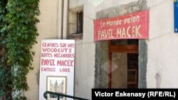 Lumea după Pavel Macek
