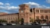 Պետական կառույցներում կընդունվեն վարքագծի հստակ կանոնակարգեր