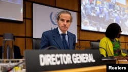 Rafael Grossi na vanrednom sastanku Upravnog odbora IAEA o izraelskom napadu na Iran, koji je pogodio nuklearne ciljeve, uključujući nuklearni kompleks Natanz, u sjedištu IAEA u Beču, Austrija, 16. juna 2025.