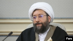 رییس قوه قضاییه می‌گوید فشار آوردن برای ورود افراد مدنظر به انتخابات «خلاف شرع» است.