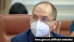 За даними міністра Максима Степанова, наразі в Україні виявлено 879 підтверджених випадків захворювання на COVID-19 серед медичних працівників, 42 з них вже одужали
